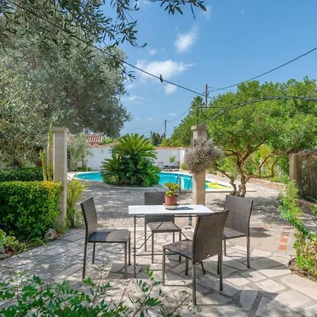 빌라 New! Malondra, 8 Con Piscina Y Jardines