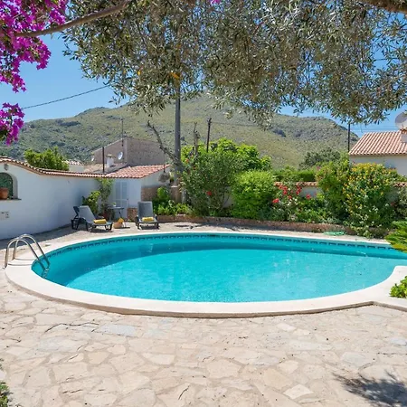 New! Malondra, 8 Con Piscina Y Jardines 빌라